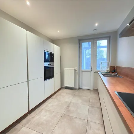 Spacious 3 Bedrooms W Parking In Limpertsberg * Lüksemburg