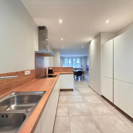 Spacious 3 Bedrooms W Parking In Limpertsberg Daire Lüksemburg
