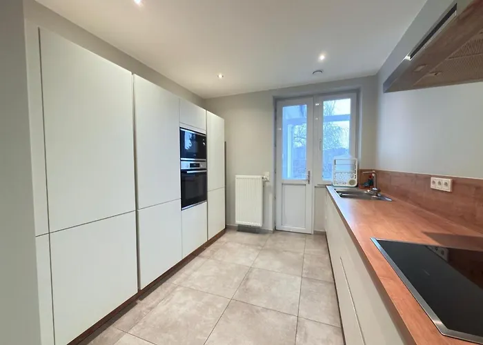 Spacious 3 Bedrooms W Parking In Limpertsberg * Luxemburgo