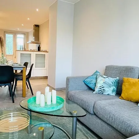 Spacious 3 Bedrooms W Parking In Limpertsberg Apartment